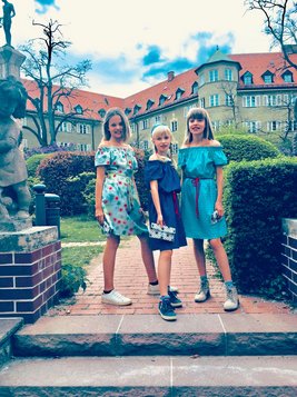 Bild Präsentation Kinder-Nähkursmodelle im Borstei-Garten