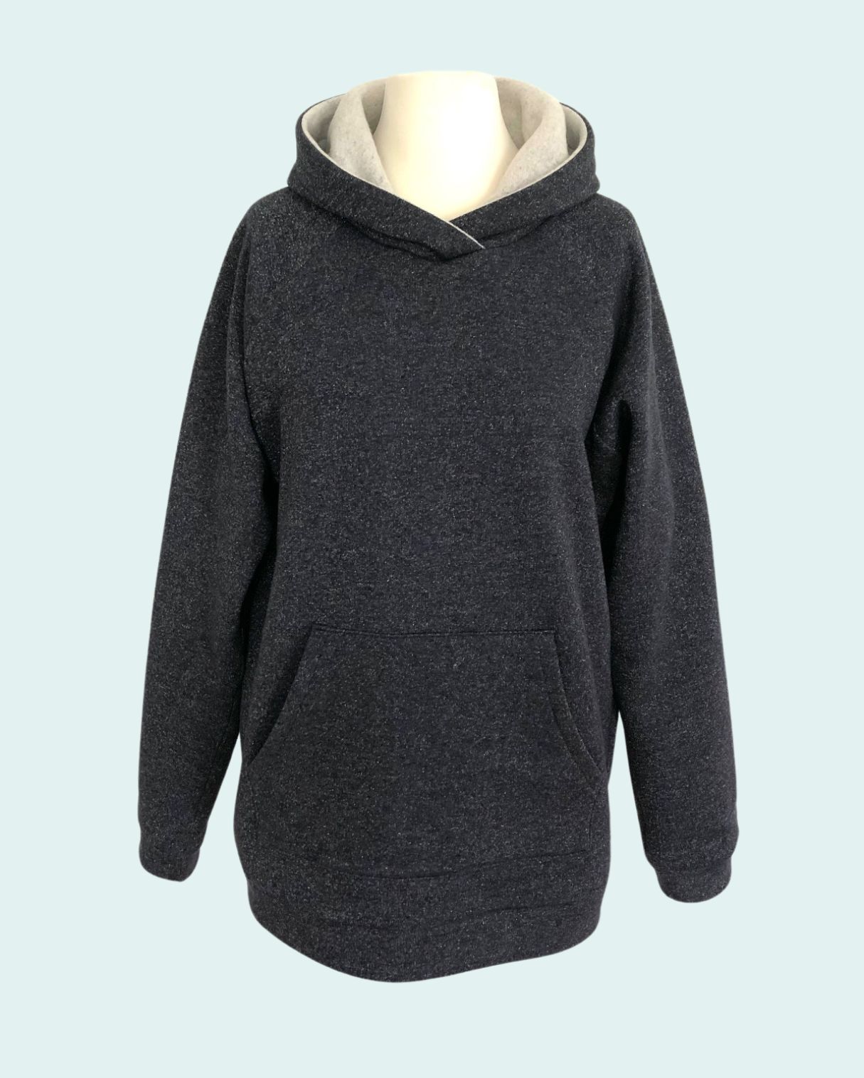 Nähkursmodell Hoody Kathrin Vorderansicht Foto Nähkursmodell Hoody Kathrin Vorderansicht
